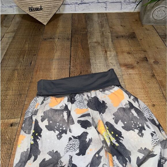 Lululemon Om Pant
Mini Art Pop White Multi / Slate - Picture 14 of 16